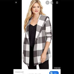 Excellent condition plaid sweater